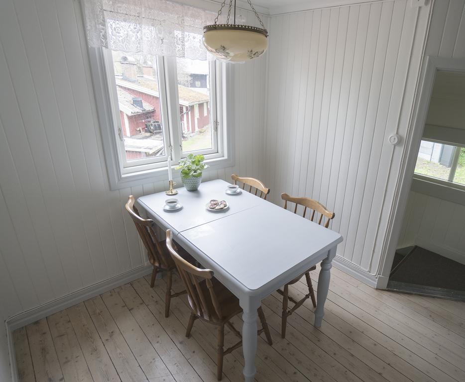 Anfasteroed Gardsvik - Grindstugan ยุงส์ชิลเล ภายนอก รูปภาพ